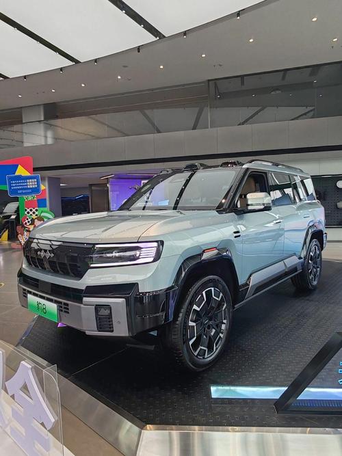 佛山61比亚迪方程豹硬派越野的爆款，英菲尼迪35周年与你共成长
